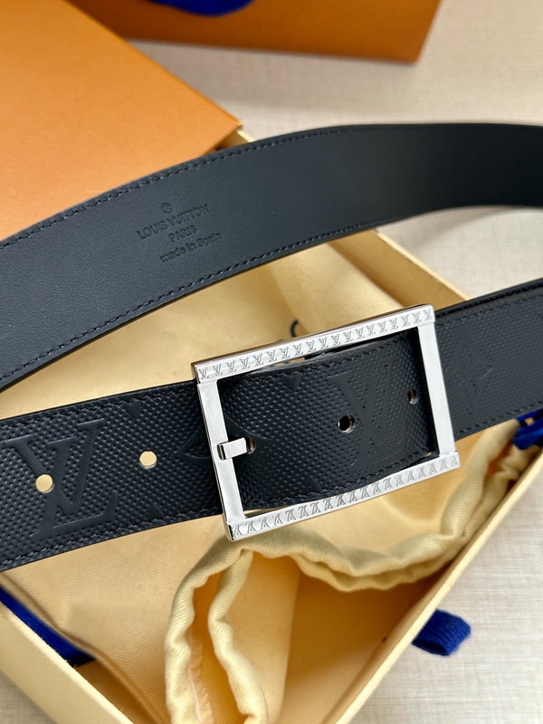 激安ルイヴィトンベルト背面デザイン